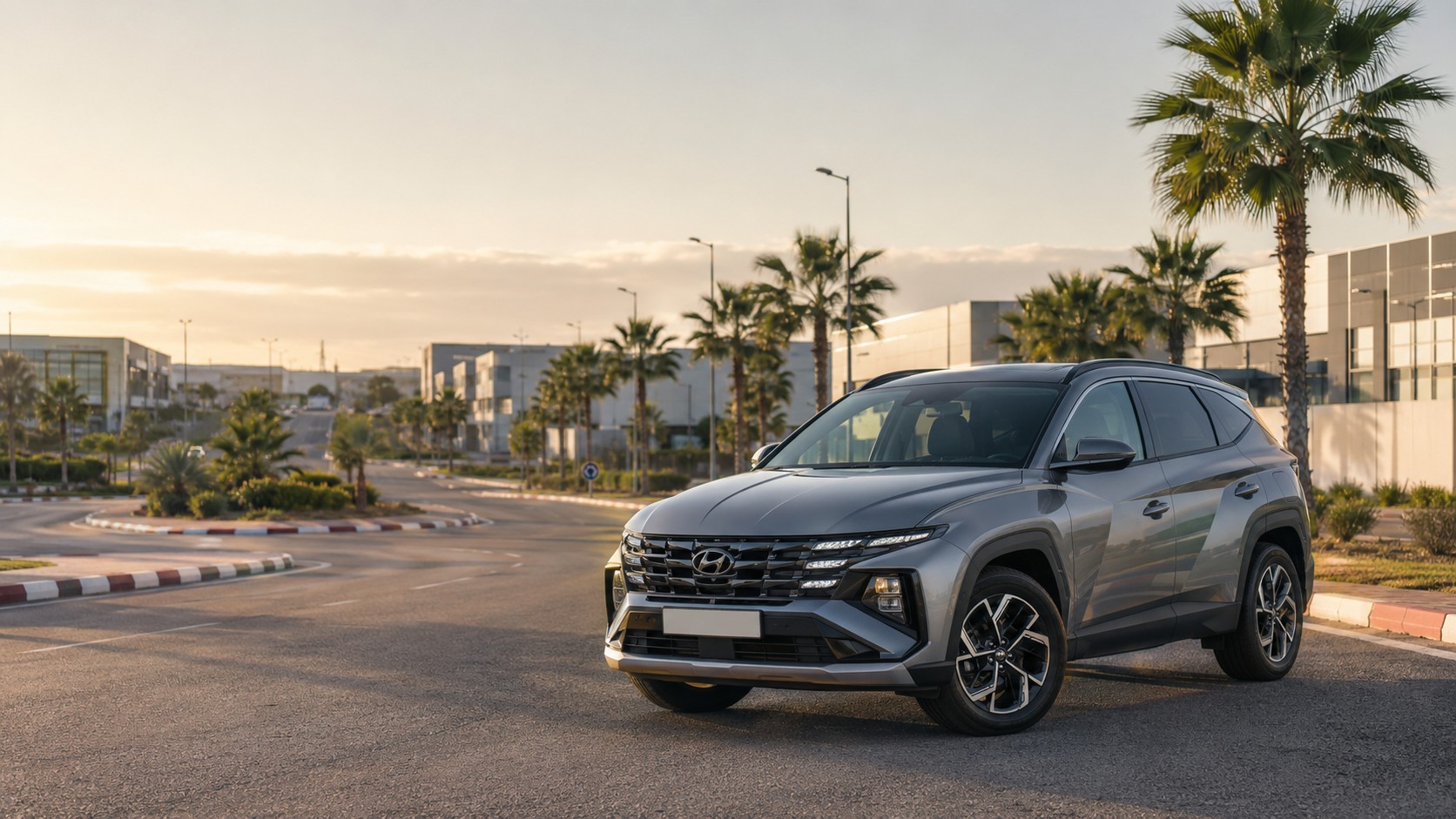 Hyundai Tucson de location à Gueznaia près de la zone industrielle de Tanger